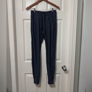 Lululemon ready to rulu pant size 4 vguc